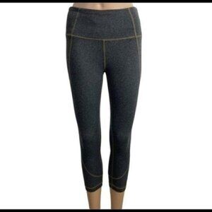 Athleta Salutation Capri Leggings Heathered Gray PowerVita Style 591383 Small